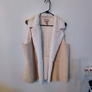 Chico’s Sherpa Lined Faux Suede Vest Womens Size 2 (Large) Beige Cozy Open Front